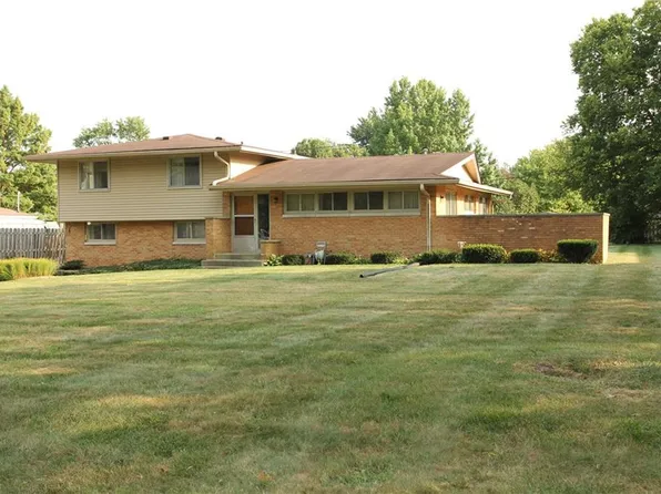 611 Clossey Dr, Indianapolis, IN 46227