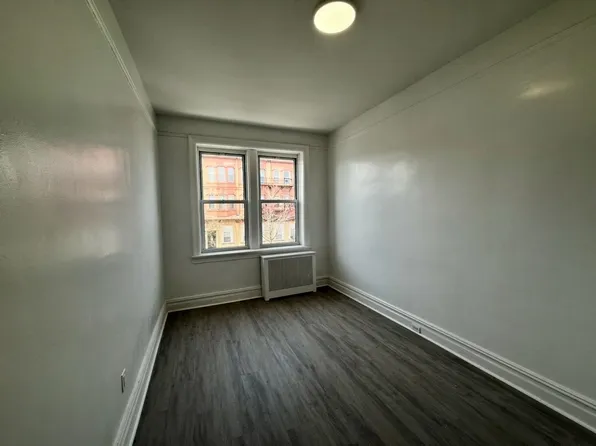 872 Broadway image 14 of 21