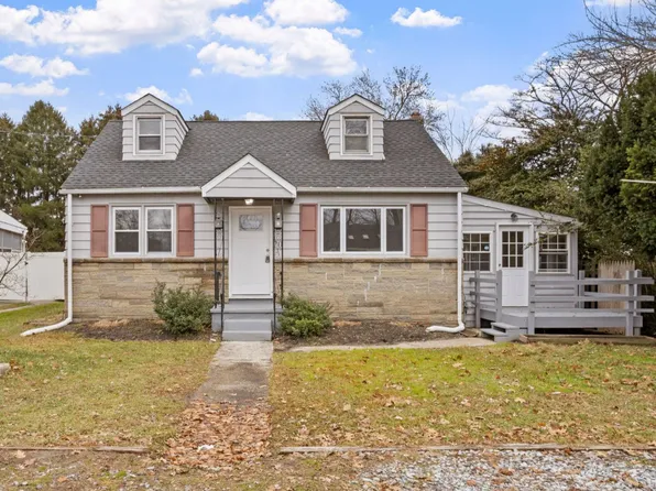 20 Lake Ave, Grenloch, NJ 08032