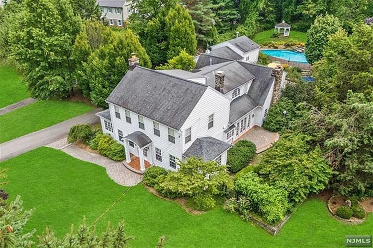 451 Ave, Wyckoff, NJ 07481 Zillow