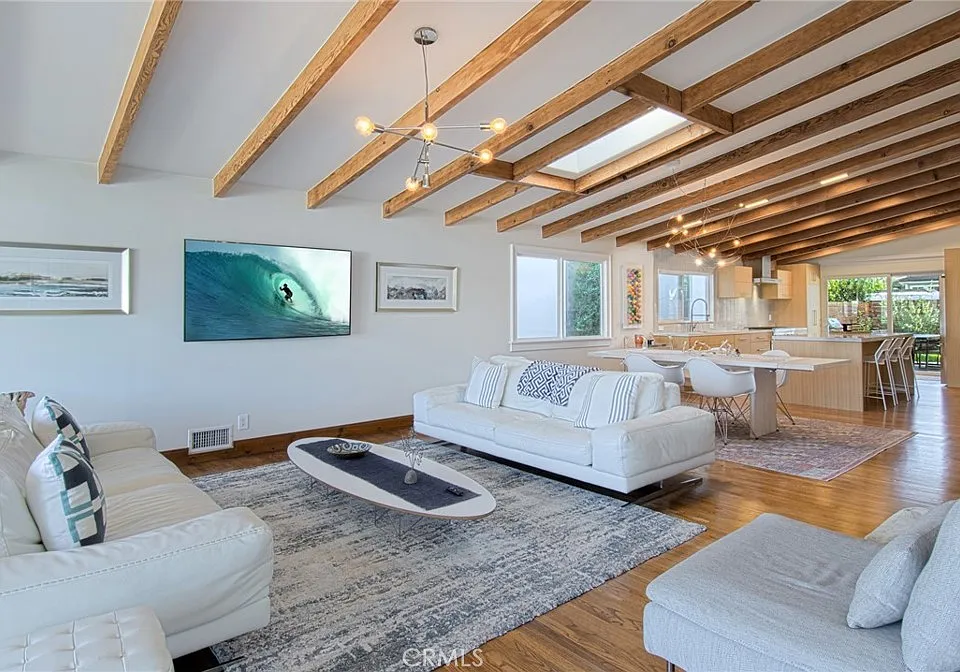 308 Poppy Ave