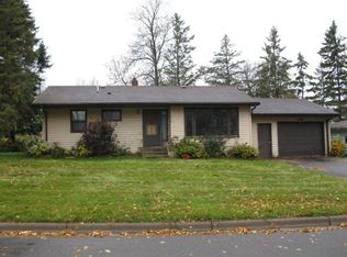 215 Hennepin Ave, Isle, MN 56342