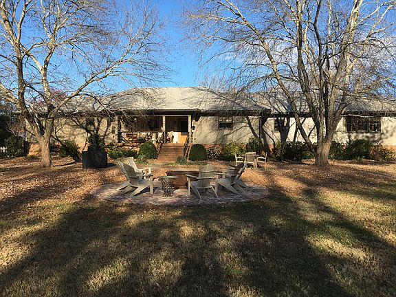 Backyard/Grill/Firepit
