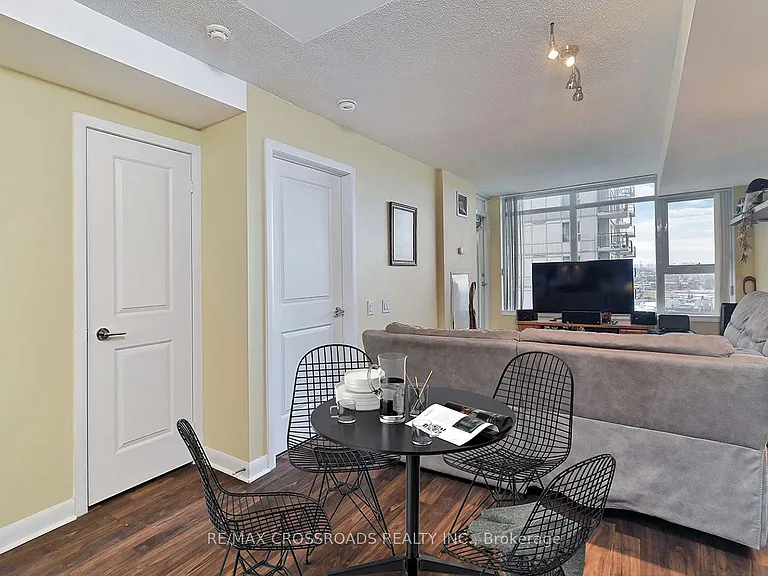 190 Borough Dr #2011 — Photo 17