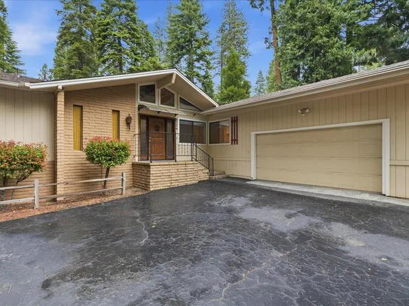 6775 Ridgeway Dr, Pollock Pines, CA 95726