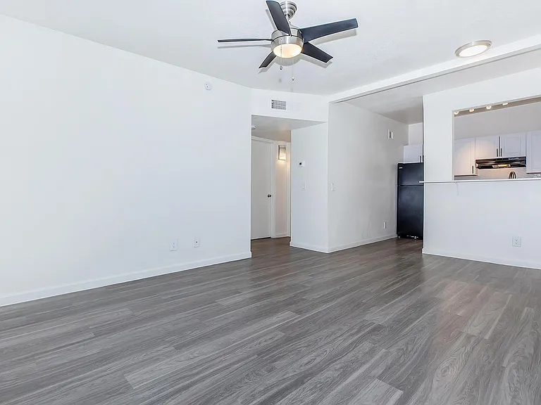2 bed 1 bath