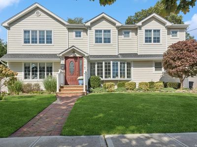 1707 Carroll Avenue, Merrick, NY, 11566