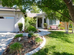 311 Rainbow Ct, Paso Robles, CA 93446
