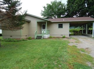 53 Sunflower Ln, Waynesville, NC 28785