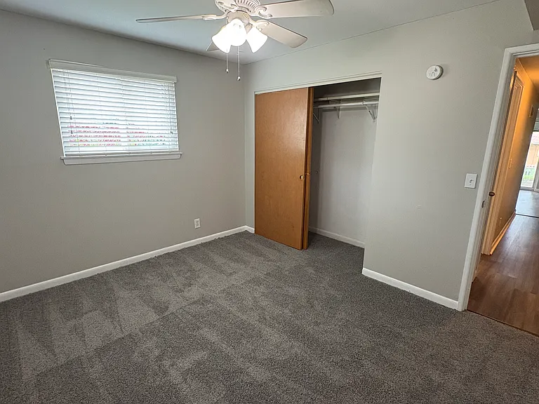 3409 N California Ave — Photo 10
