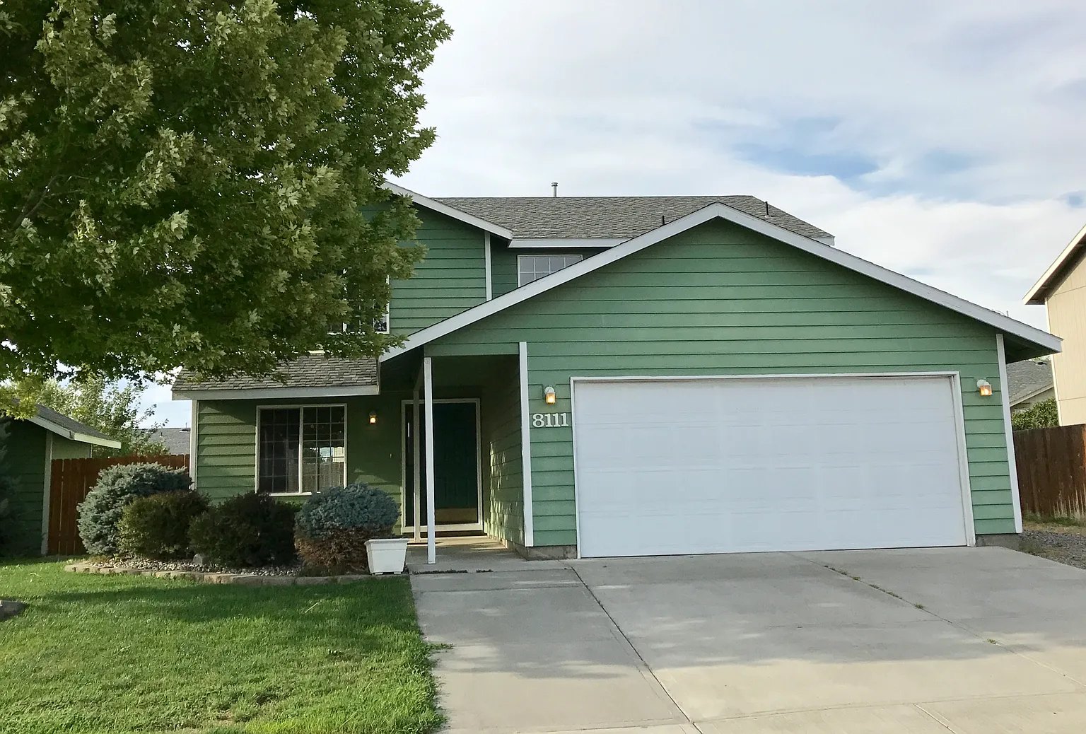 8111 Spieden Dr photo 1