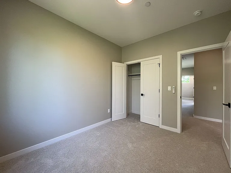 15607 SE Meadowlark Ln — Photo 30