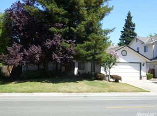 5739 Laguna Park Dr, Elk Grove, CA