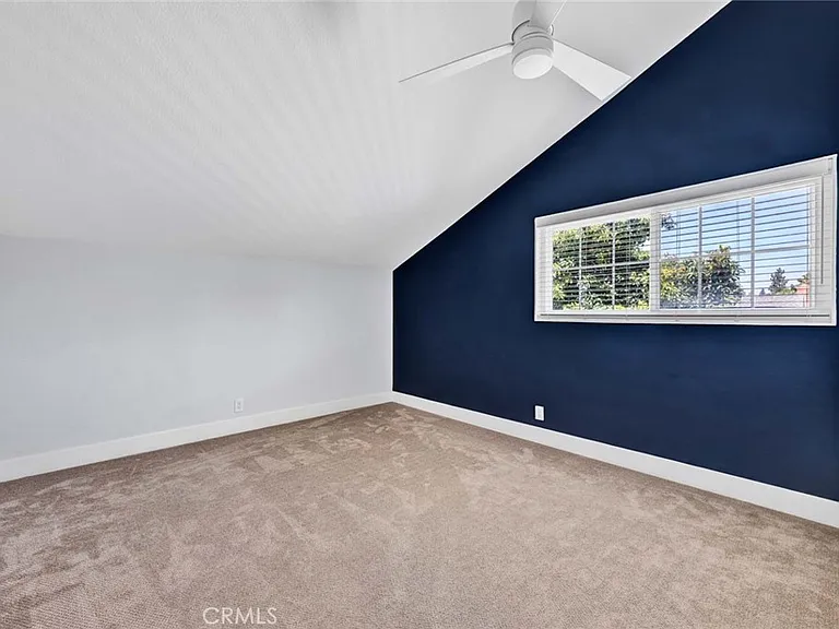 14781 Canterbury Ave — Photo 17