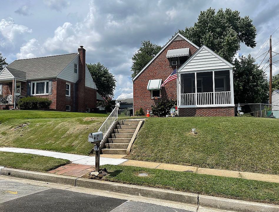2nd image of 5130 Farnsworth Pl