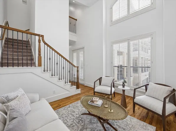 622 Knox St, Houston, TX 77007