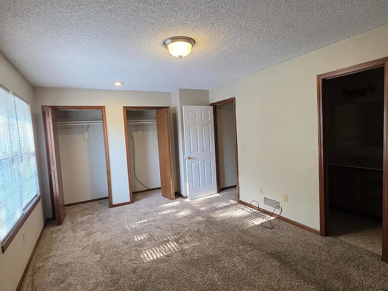 6833 N Mokane Ave — Photo 12