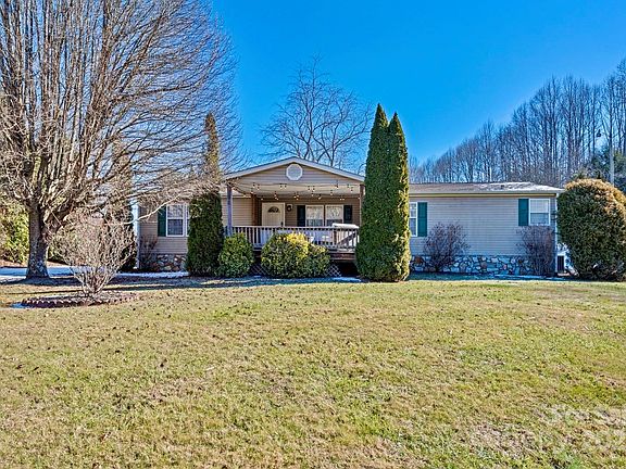 3rd image of 98 Price Ln