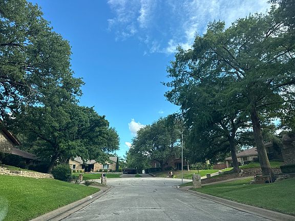 4th image of 1805 Mid Pines Ct