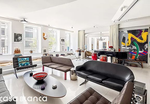 3rd image of 622 Greenwich St APT 2B