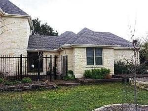 2nd image of 905 W Bartlett Dr