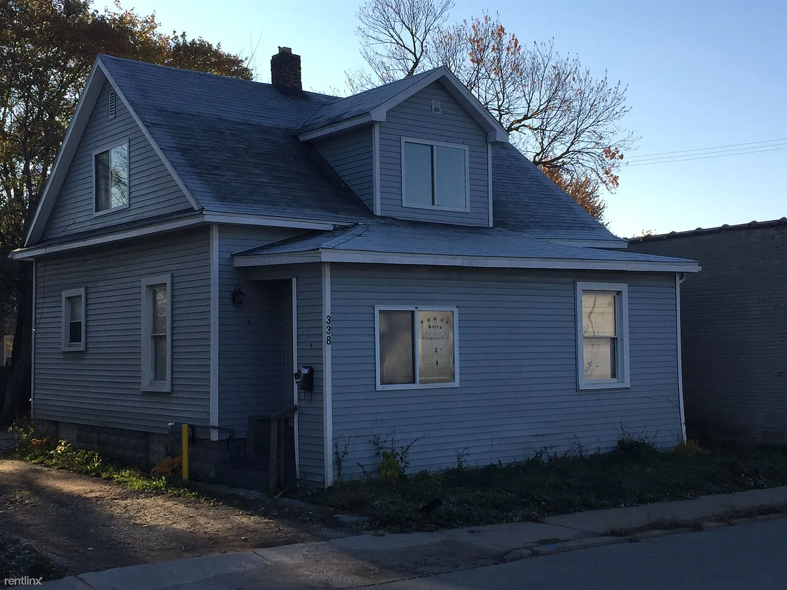 338 N Perry St photo 1