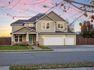 10611 Oak Ln, Pasco, WA