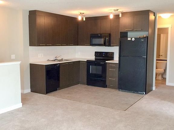 2nd image of 300 Marina Dr #182
