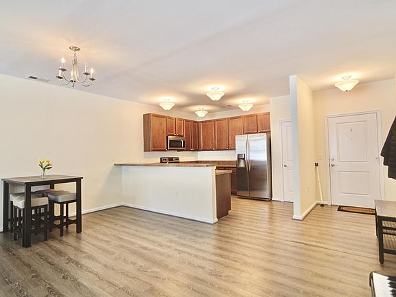 4th image of 4316 Colindale Rd Unit 1-304