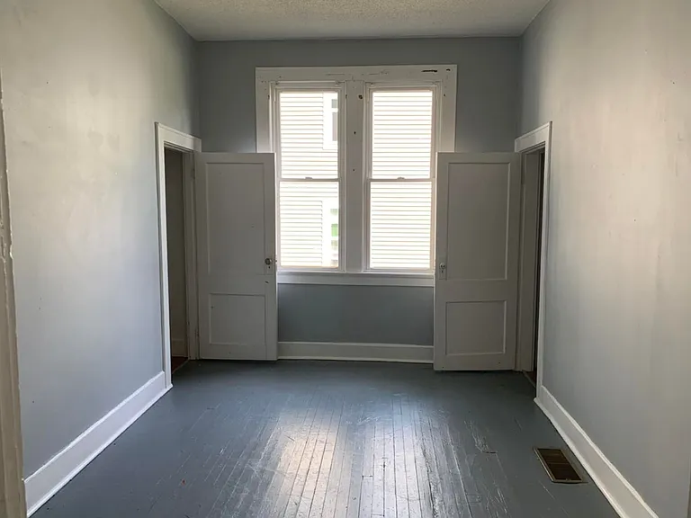 504 Adams Ave #&-506 — Photo 4