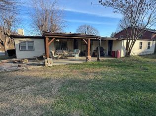 392 Tunnel Hill Rd, Elizabethtown, KY 42701