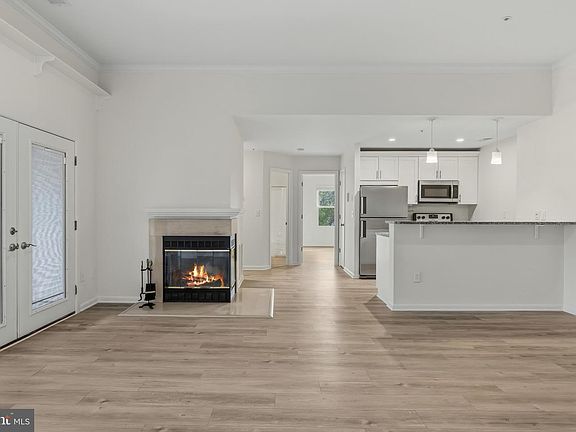 5th image of 40 Greystone Ct APT I