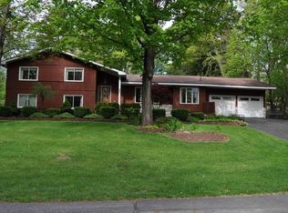 867 Hereford Way, Niskayuna, NY 12309
