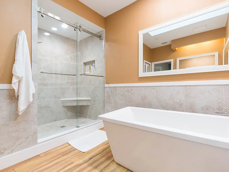 2020 W Dekle Ave #C — Photo 58