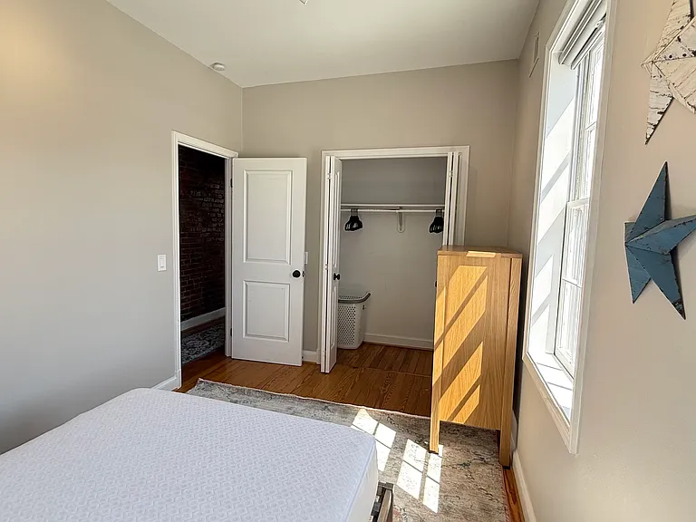 1118 F St NE #3 — Photo 35