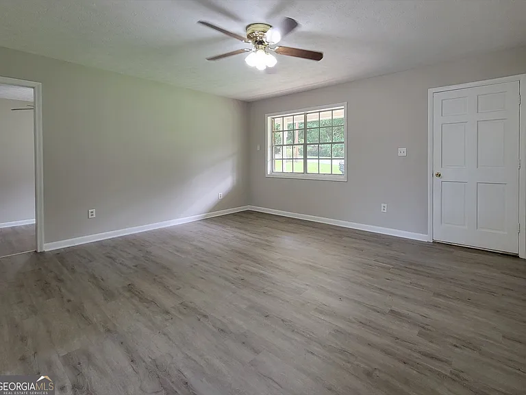 858 Pine Shadow Ln — Photo 3