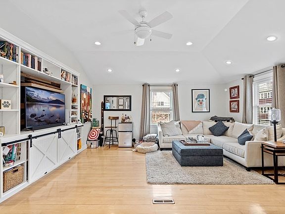 3rd image of 64 Ashland St #2A