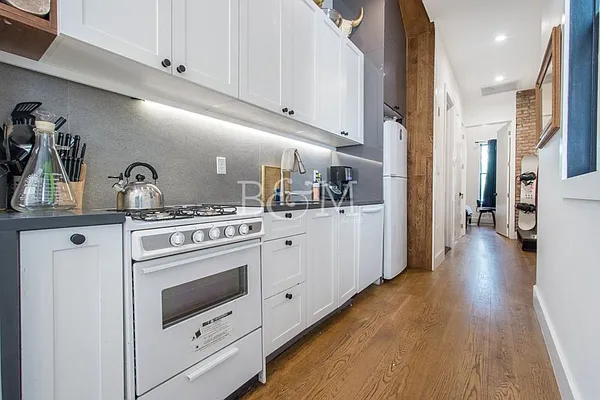 Rented by Brick&Mortar | media 40