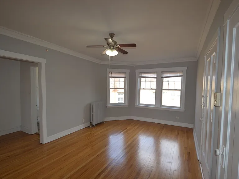 4402 N Rockwell St #3-4402-3 — Photo 18