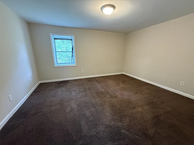 841 Lewis Dr #D — Photo 8