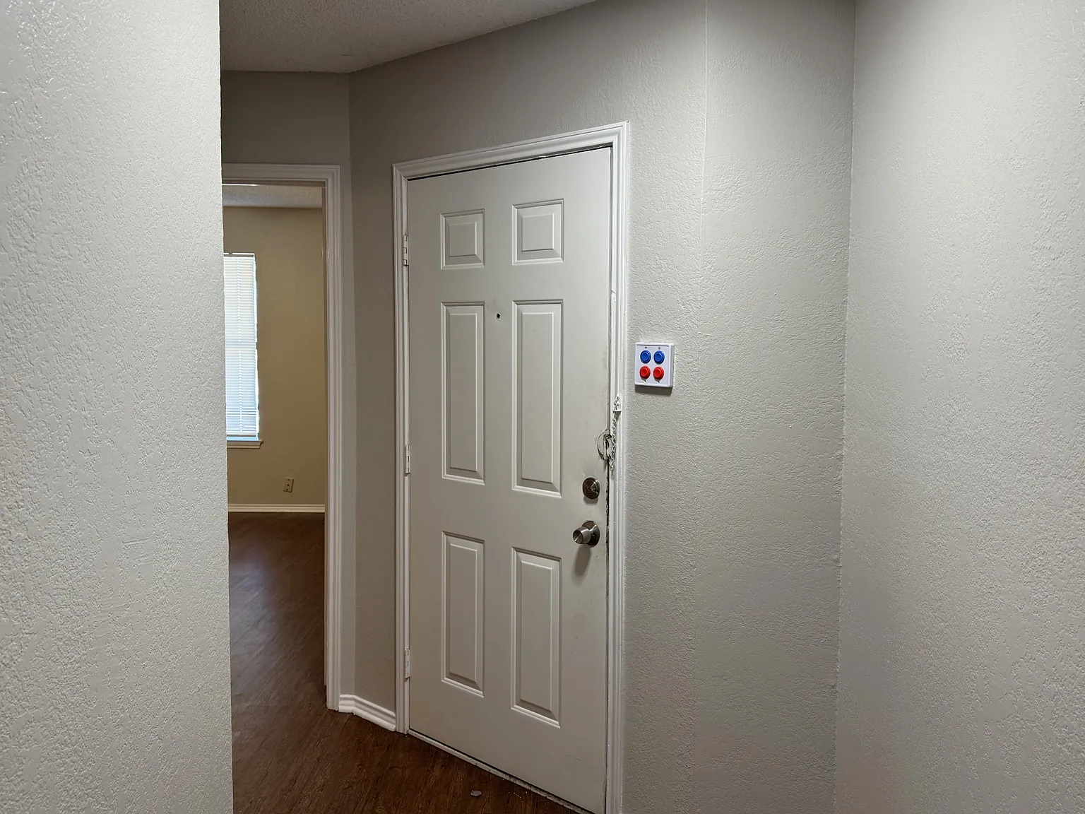 2 bed, 1212 sqft, $1,350 — Photo 3