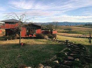 2416 Buckingham Rd, Greeneville, TN 37745