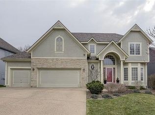 7211 Hauser Dr, Shawnee, KS 66216