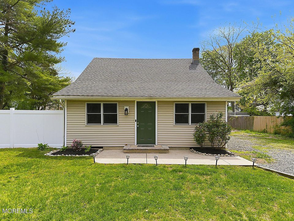 1st image of 308 Longfellow Avenue