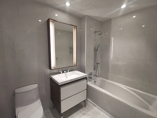 Rented by Villa Spaces Inc. | media 21