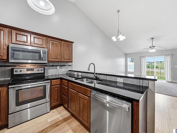 2nd image of 3102 King Ridge Ct