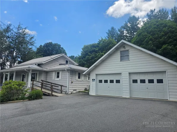 159 Hubert Street, Newland, NC 28657