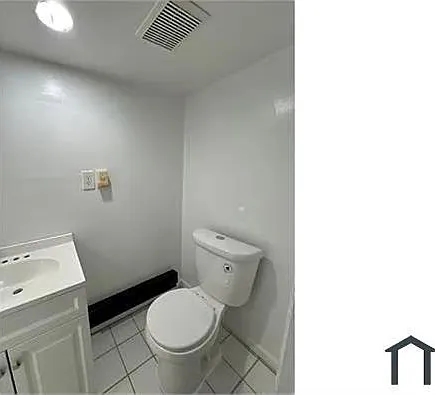 2851 W Cold Spring Ln — Photo 12
