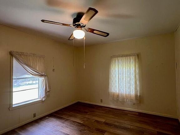 5th image of 1189 Parish Line Rd