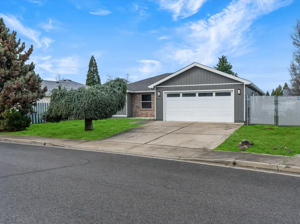 959 Westrop Dr, Central Pt, OR 97502